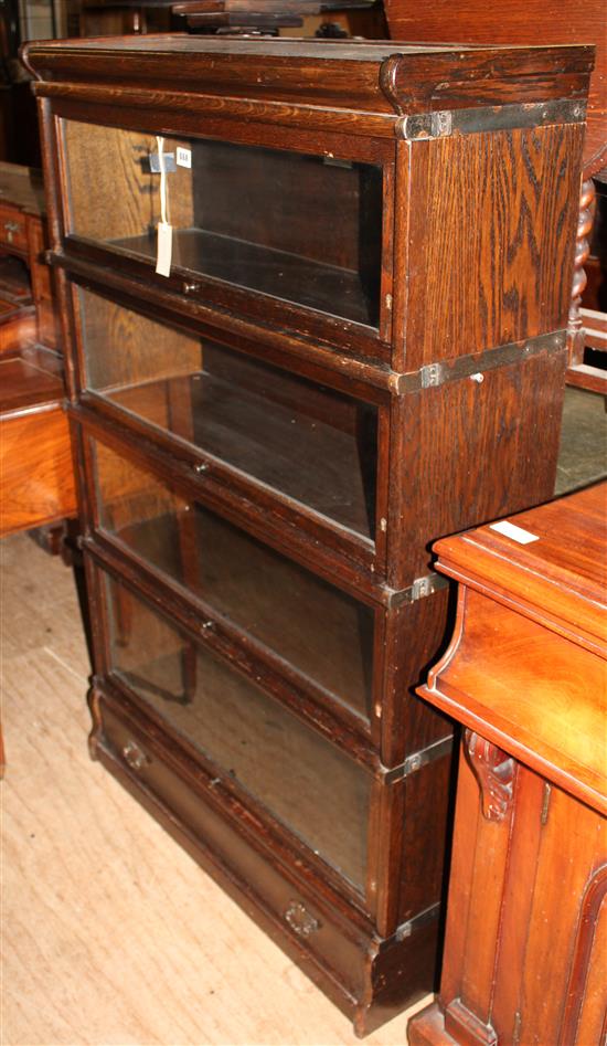 Globe Wernicke oak four-tier bookcase